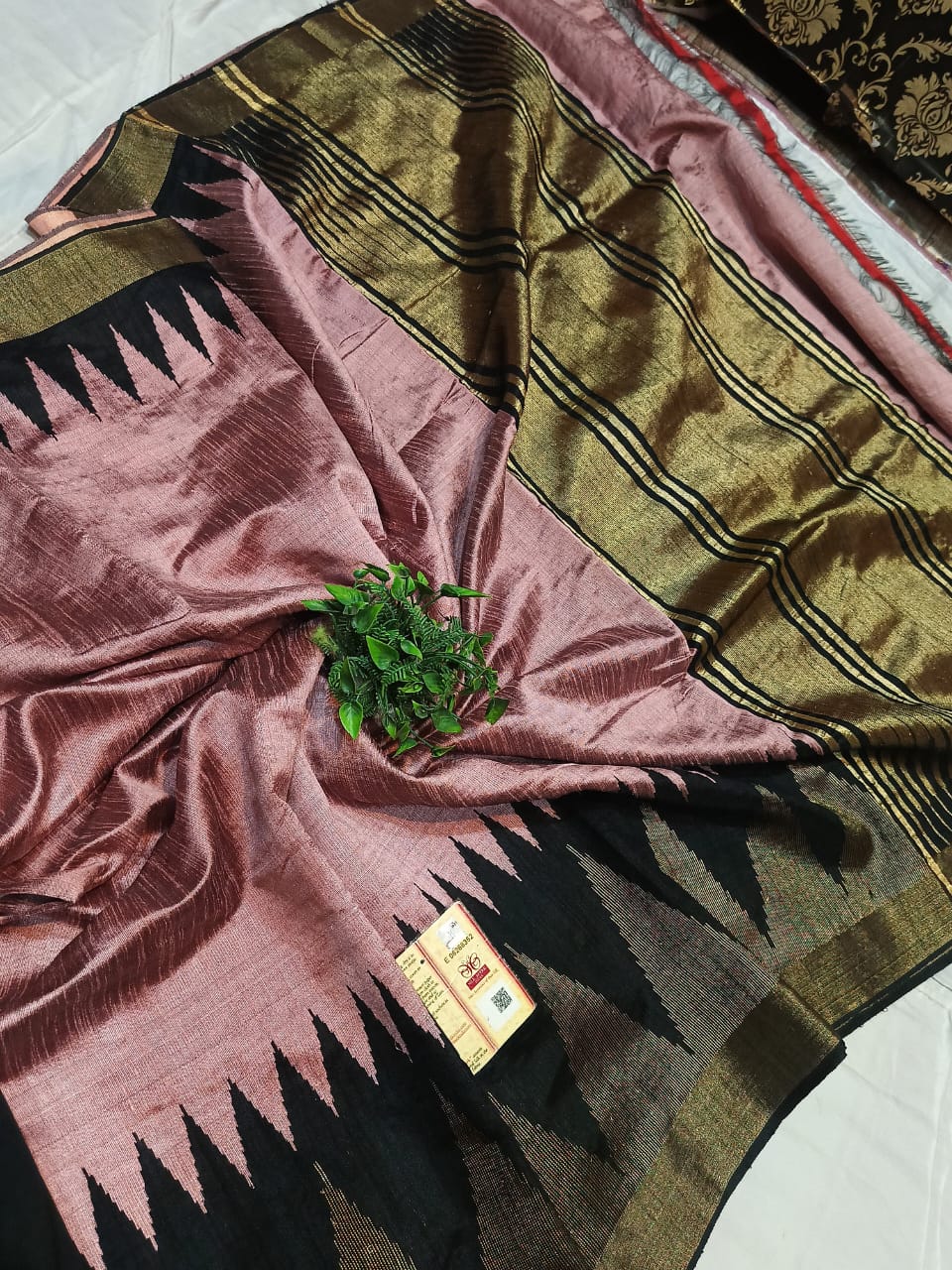 Pure Raw Silk Temple Border Sarees with Zari Khapa Design, Contrast Pallu & Blouse